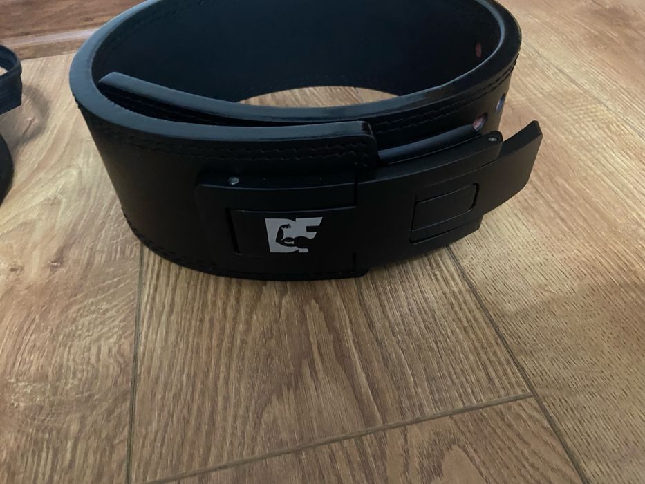 Продам атлетический пояс 13мм за 30к