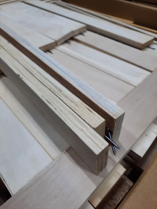 Фанера стрипсы/узкие полосы фанеры