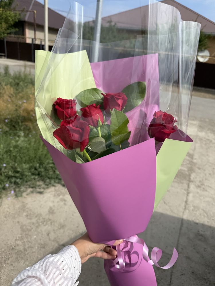 Продается букет свежий куплен час назад