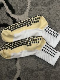 Grip socks (anti slip) чорапи