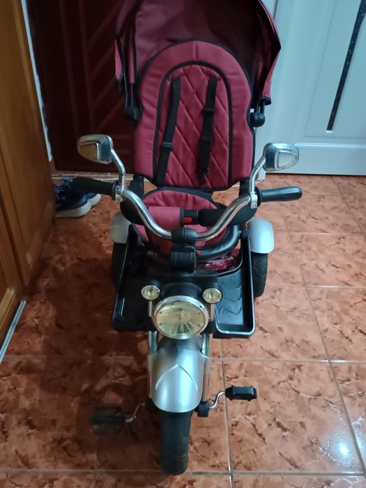 Tricicletă pentru copii
