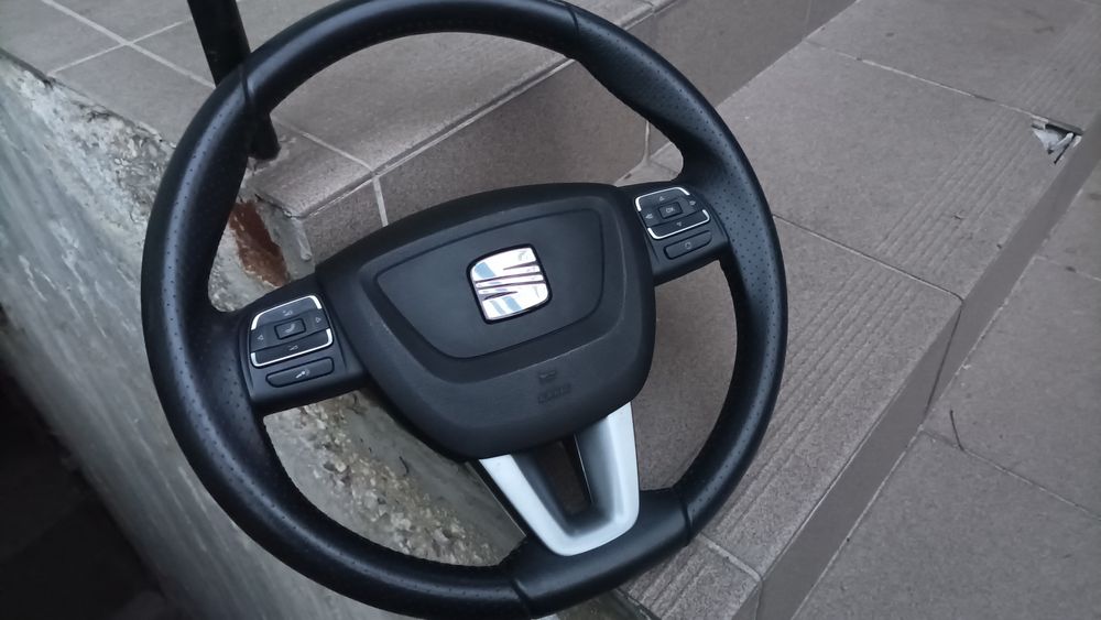 Продавам мулти волан Audi/ vw/ Seat, Прочетете обявата за цените !