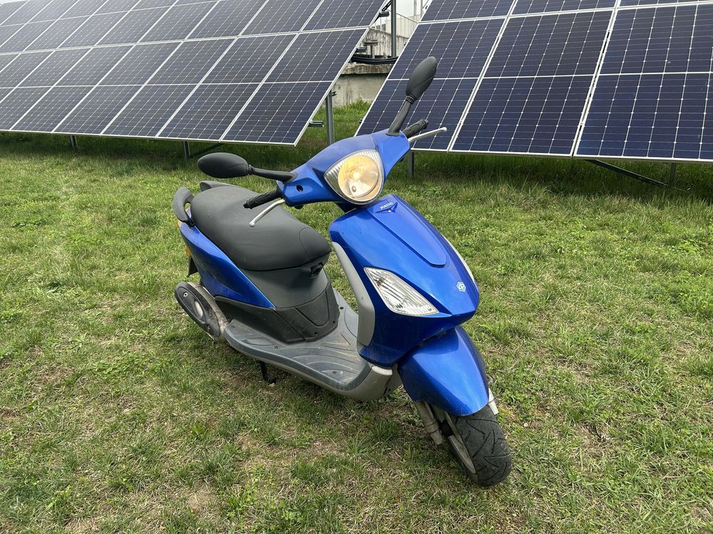 Scuter Piaggio Fly 50 cc 4T
