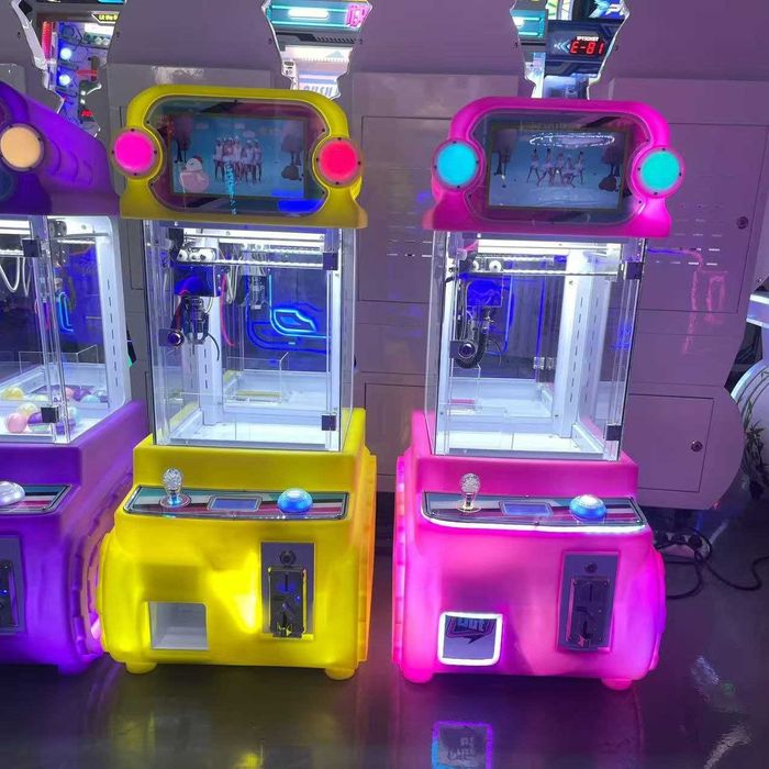 Мини кран за плюшени играчки с LED дисплей – модел „Robot“ | NOVA HOLD