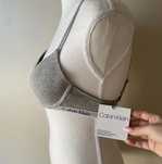 ЧИСТО НОВ Calvin Klein Сутиен
