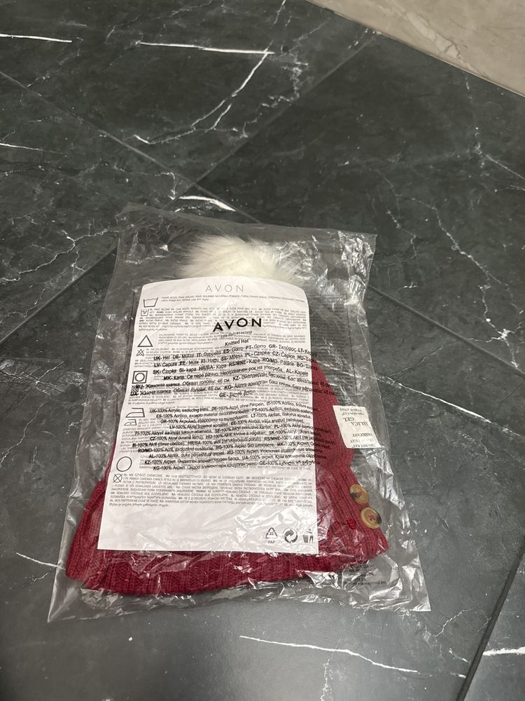 Продам шапку женскую
