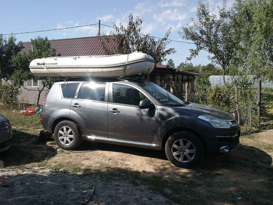 Vând schimb Citroen c-crosser, 2008, 7 locuri, soft și înălțătoare.