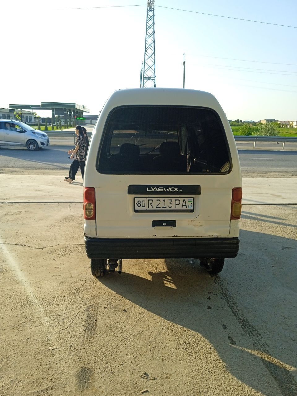 Damas 1999 yil metani bor