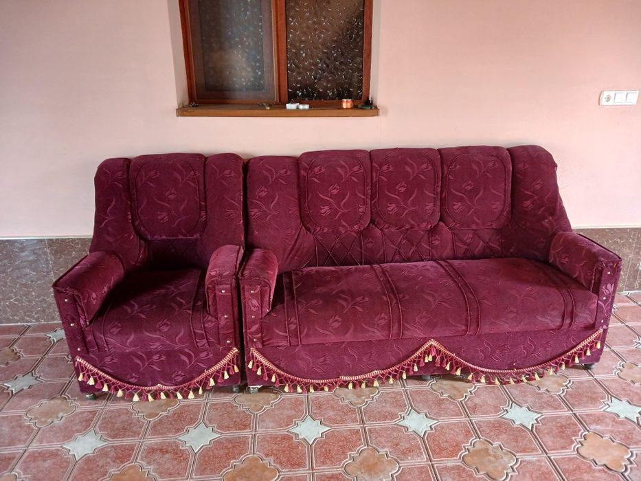 Divan kreslo sotiladi