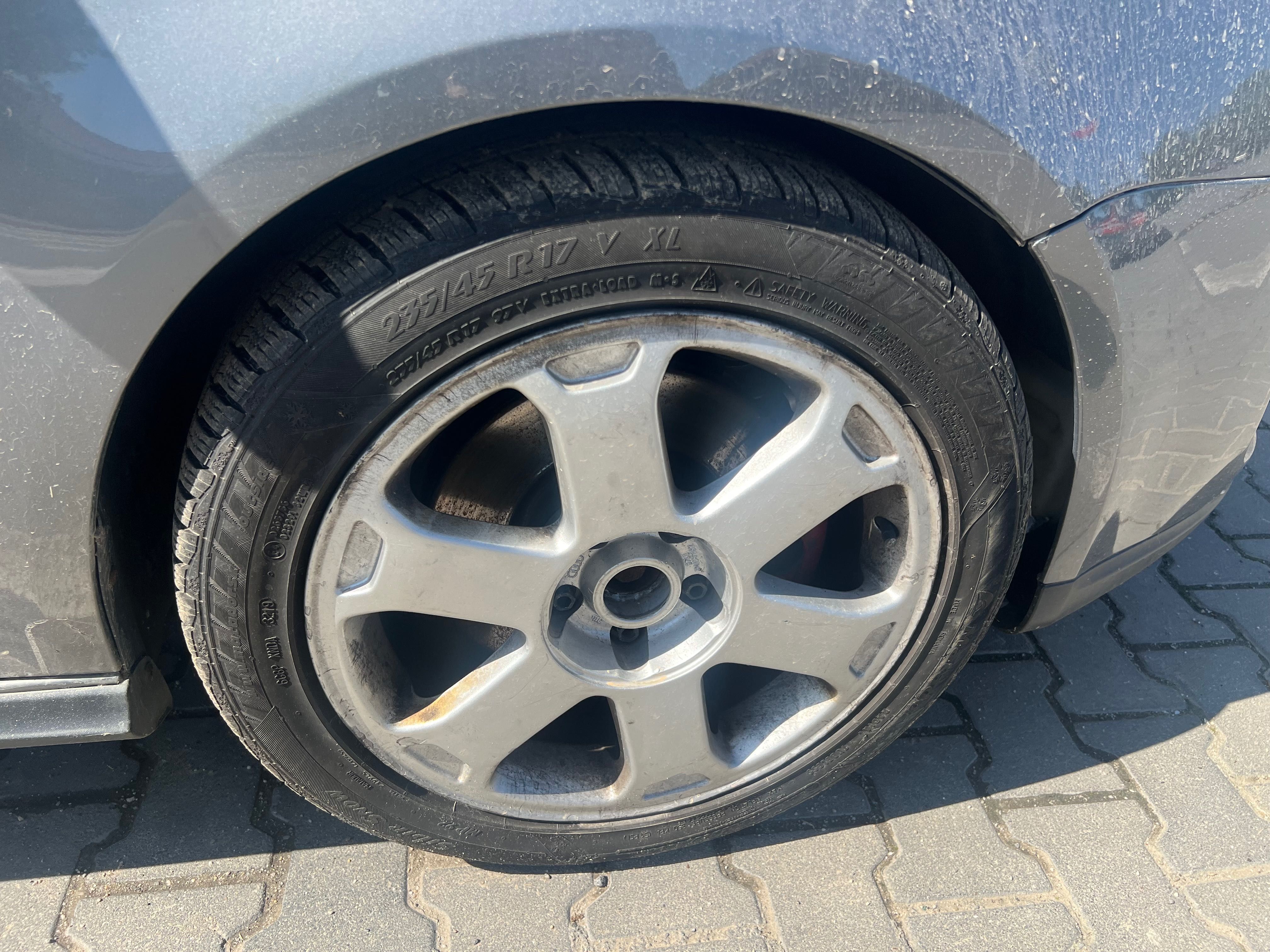 Jante Golf V 5x112  R 17 cu  cauciucuri bune