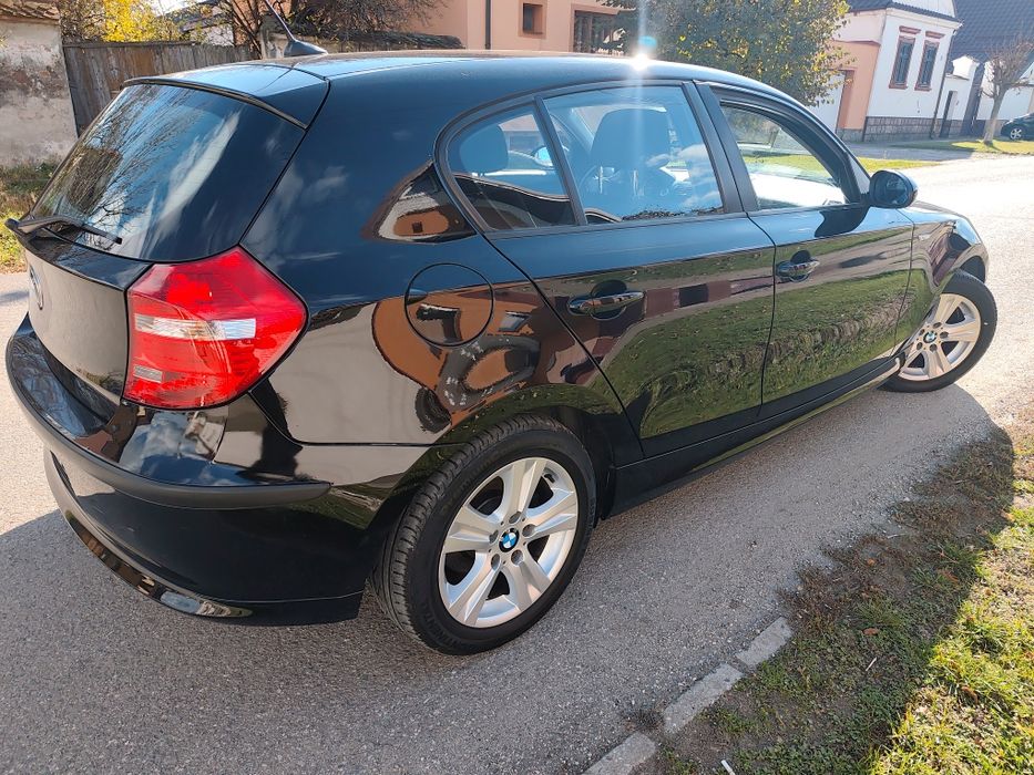 Bmw 116i an 2009 in 4 usi