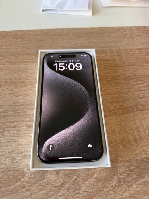 iPhone 15 Pro Max 256GB Black Titanium Гаранционен 90 % Battery Health