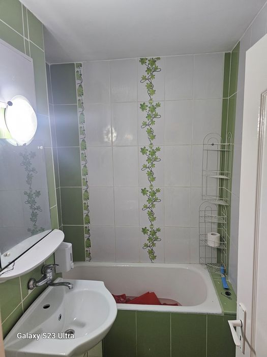 Închiriez garsoniera în Zorilor