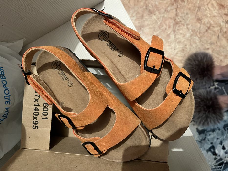 Продам новые детские Сандали