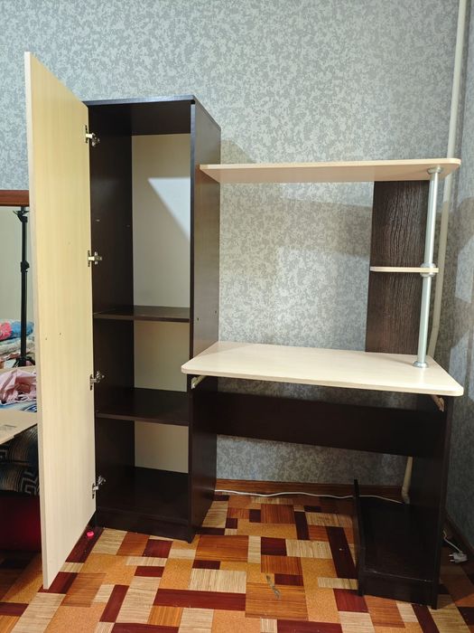 Компьютерный стол со шкафом