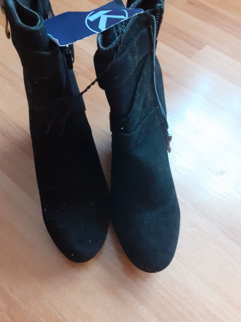 Botine nr38 noi cu eticheta