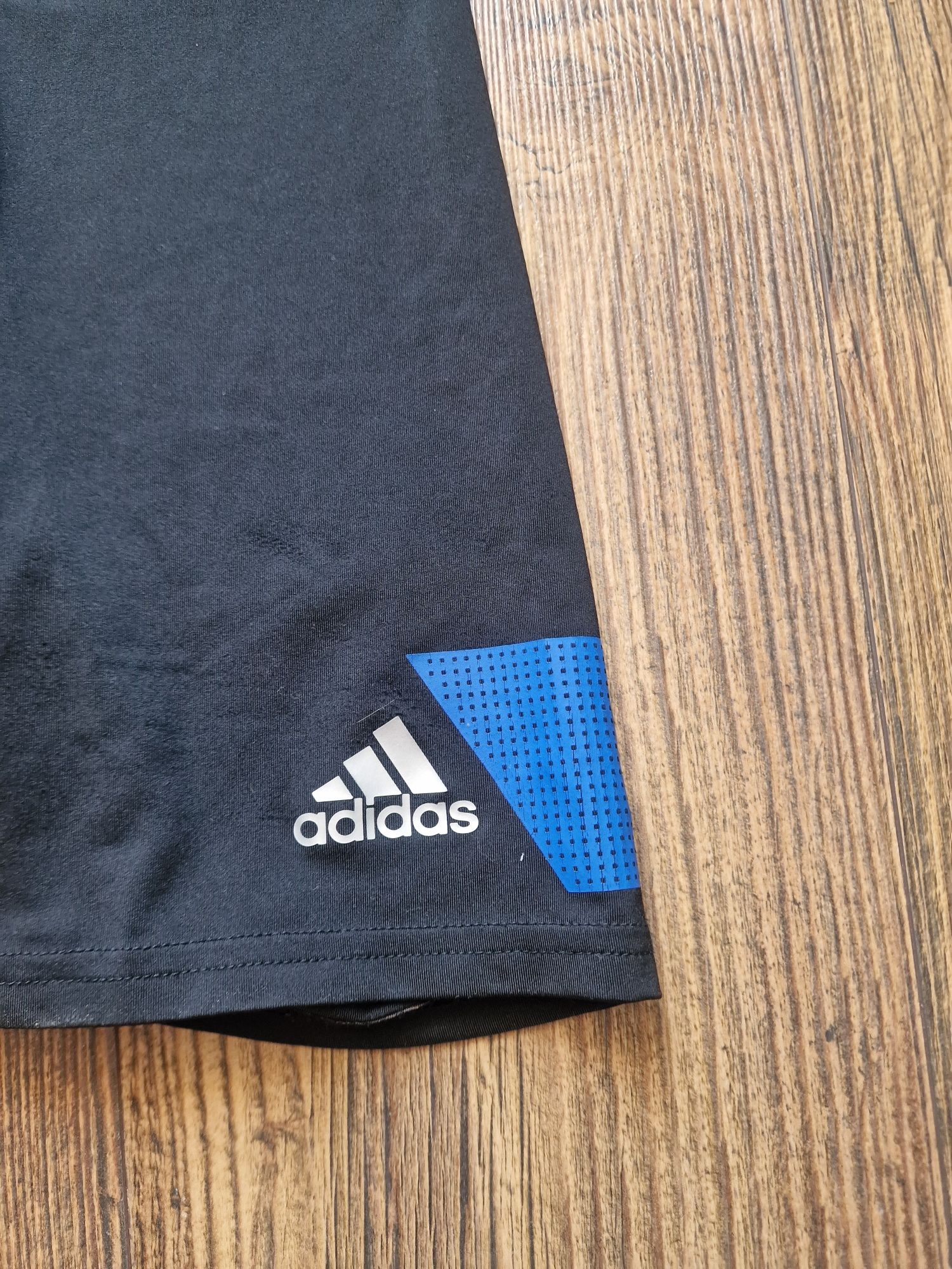 Страхотен мъжки къс клин ADIDAS TECHFIT  размер L