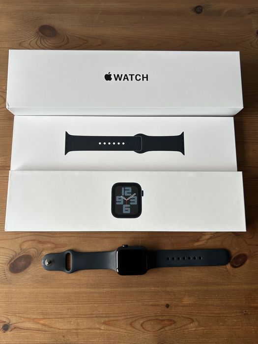Apple Watch SE 2 (2022) – 40 mm, aluminiu, stare impecabilă