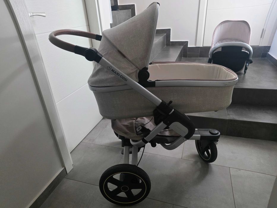 Бебешка количка Maxi Cosi Nova Nomad