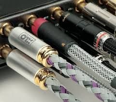 Кабеля  межблочные ( RCA / XLR ), акустические и сетевые