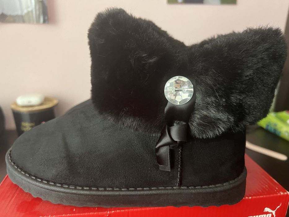 Cizmulite imblanite marimea 38