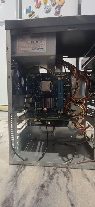 Компьютер 
︎︎
︎︎
︎︎