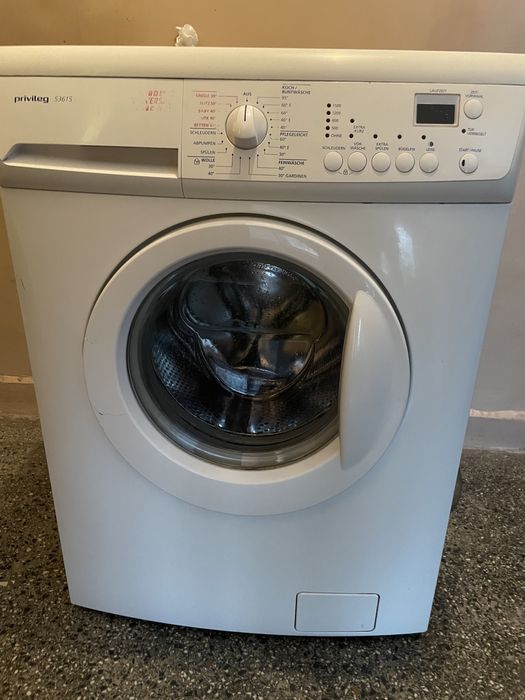 Продавам пералня PRIVILEG 53615