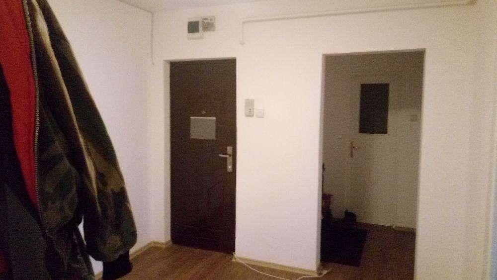 apartament 4 camere progresu, pot schimba cu casa in deva