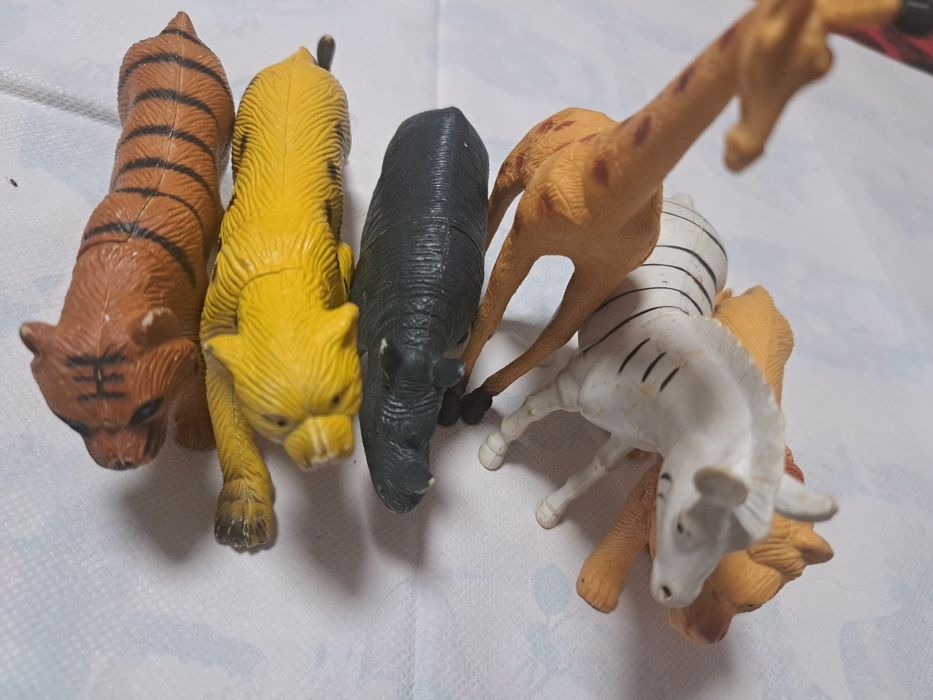 Seturi animale domestice ,sălbatice ,insecte ,etc