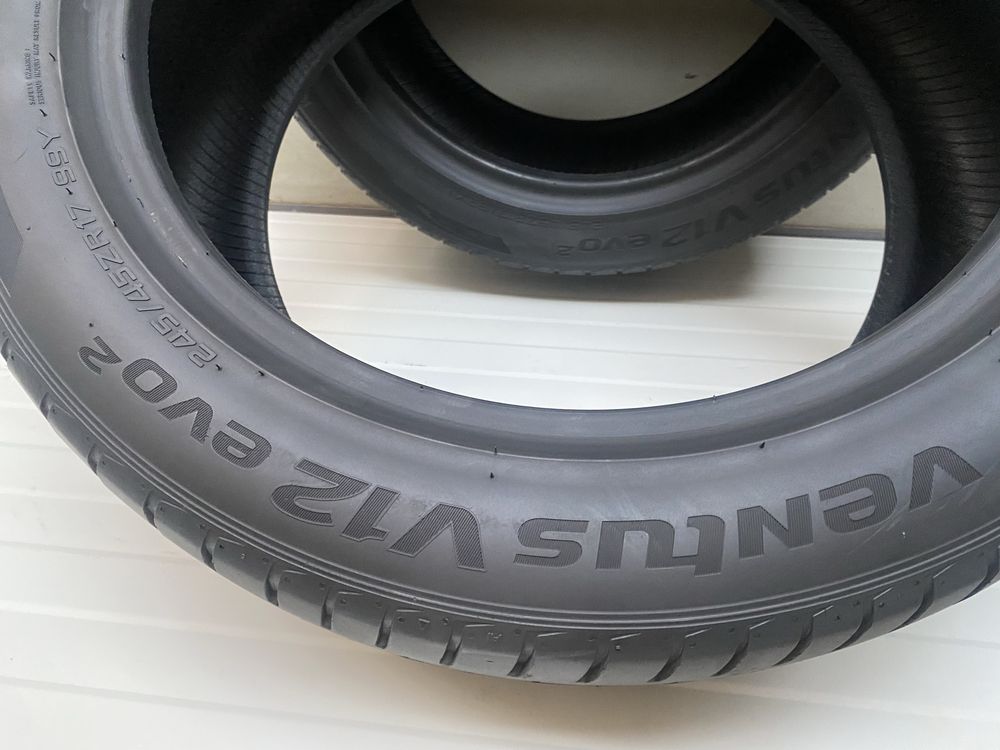 2 бр летни гуми 245/45/17/ 99Y/Hankook Ventus V12 evo2/dot1220/6.4 мм/