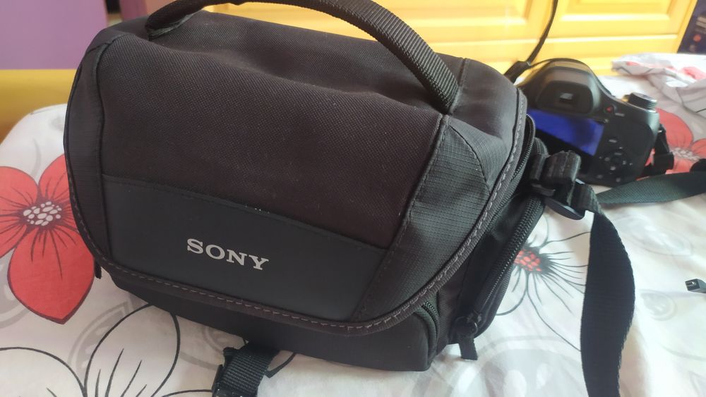 Фотоапарат sony DSC-H400