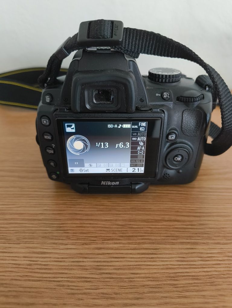 Nikon D5000 + Obiectiv Sigma 18-250mm HSM
