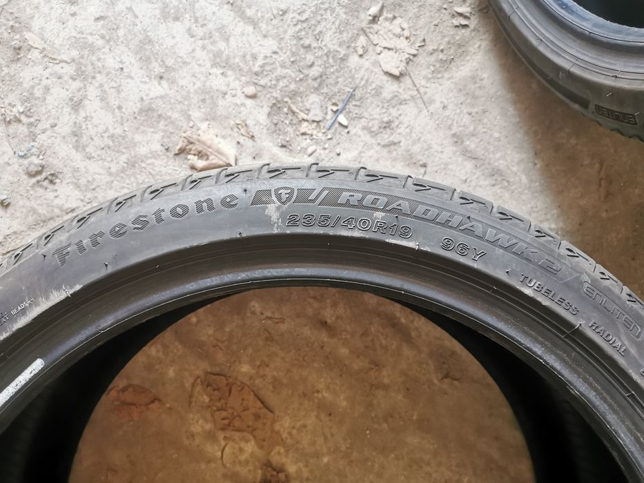 235 40 19 Гуми  Firestone