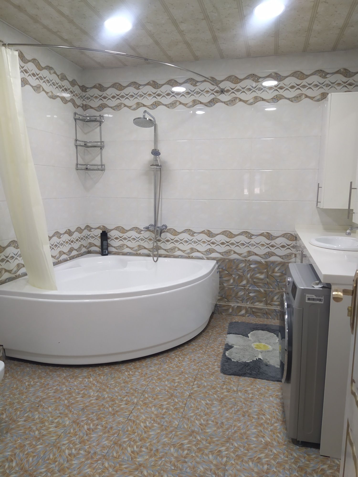 Нукусская 3/2/12 банковская 130 м2,ремонт,меб,тех