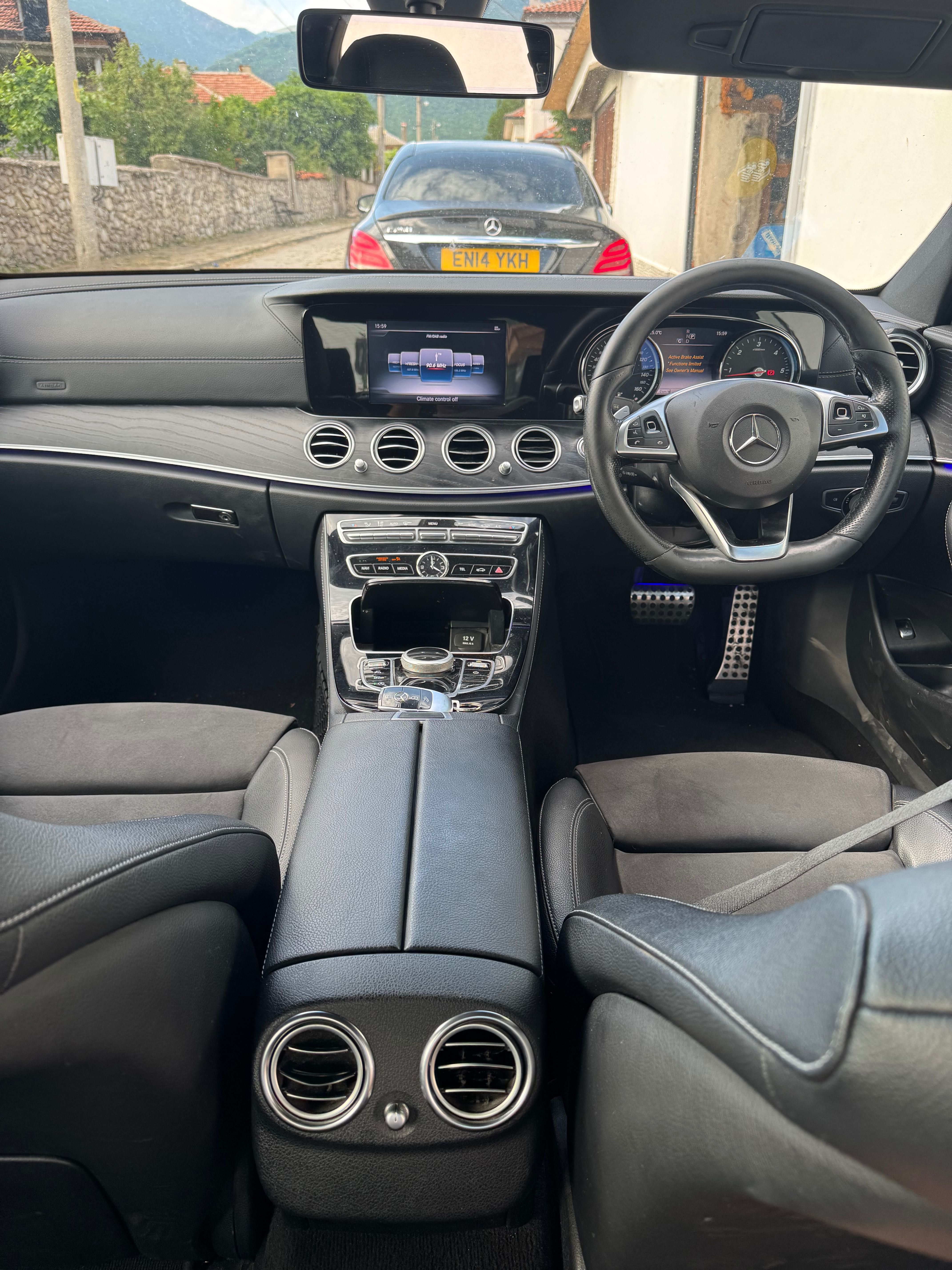 На Части Мерцедес W213 АМГ пакет