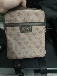 Оригинална чанта GUESS ОЩЕ С ЕТИКЕТ!!!