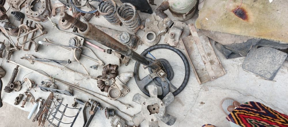 Уаз запчасти. Сотилади