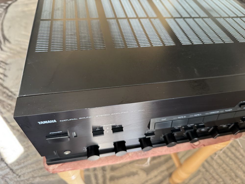 Yamaha AX-900 Качествен стерео усилвател