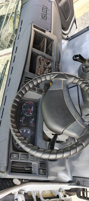 Исузи.  2011 йил