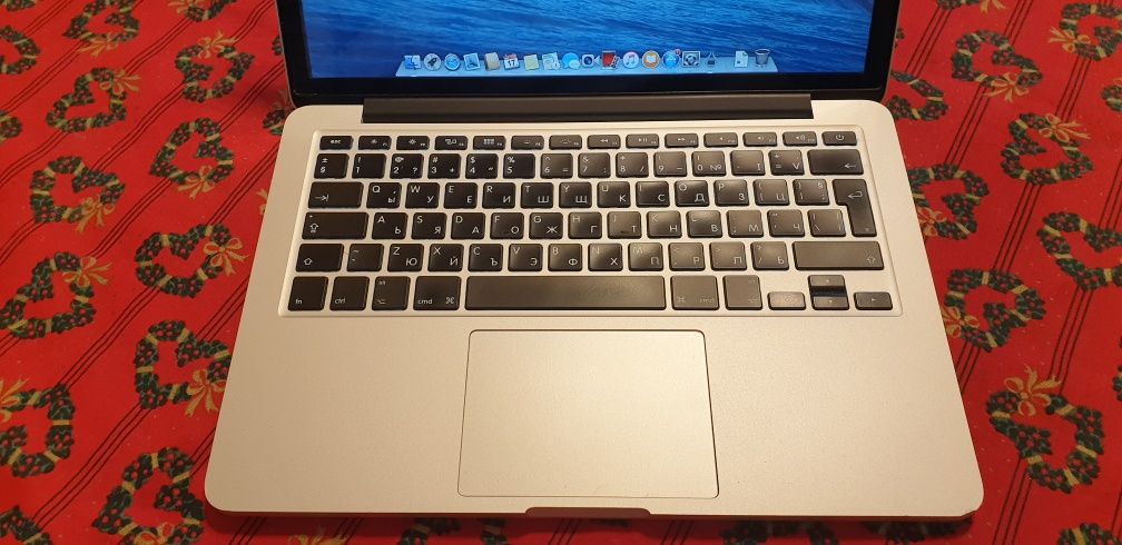 MacBook Pro 13  A 1502 - перфектен