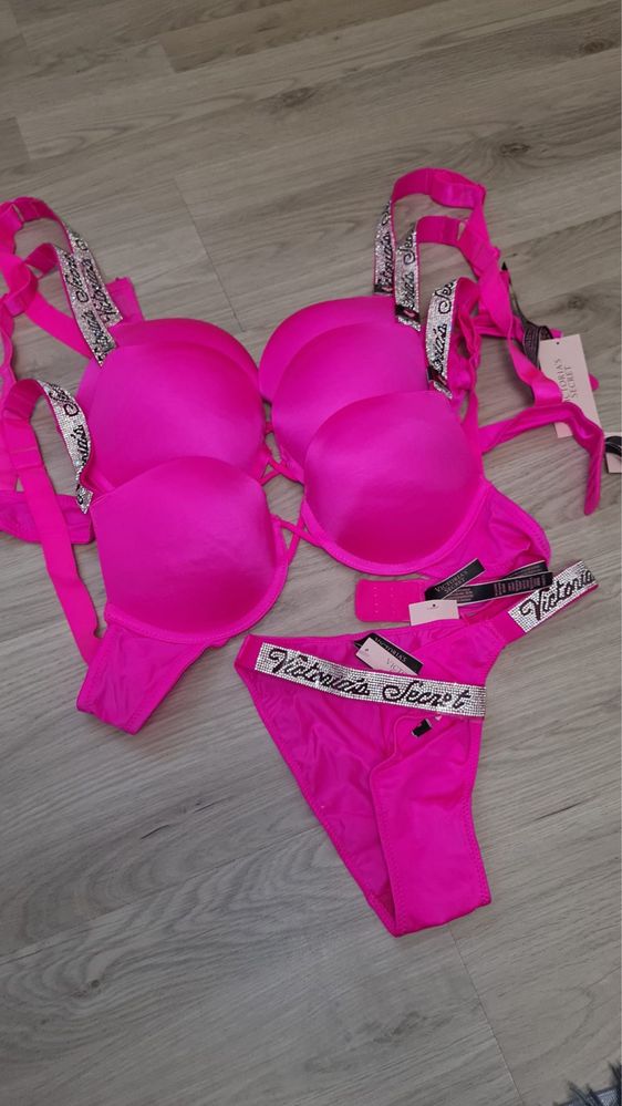 Set sutien si chilot victoria s secret Model nou summer 2024