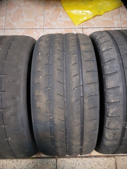 Yokohama advan A052 semislick 215/40R17