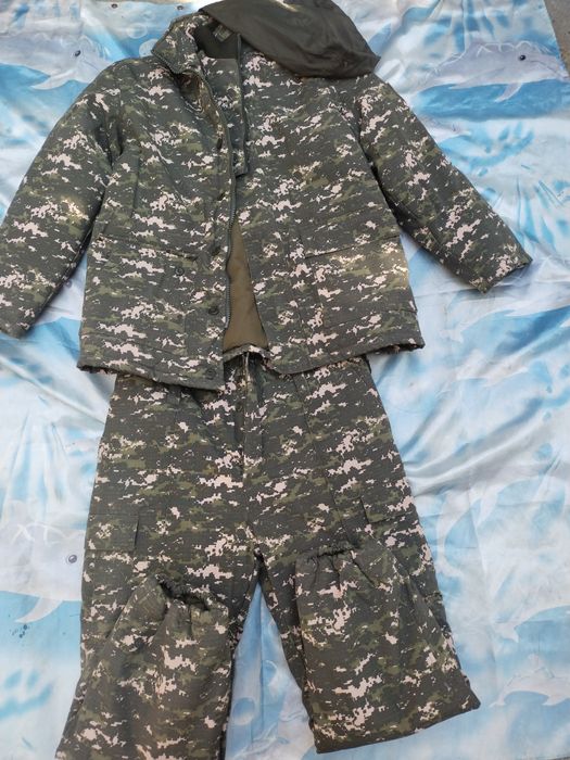 Комуфляжный зимний костюм