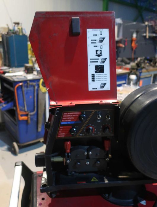 Заваръчен апарат, телоподаващо, Lincoln CV 400