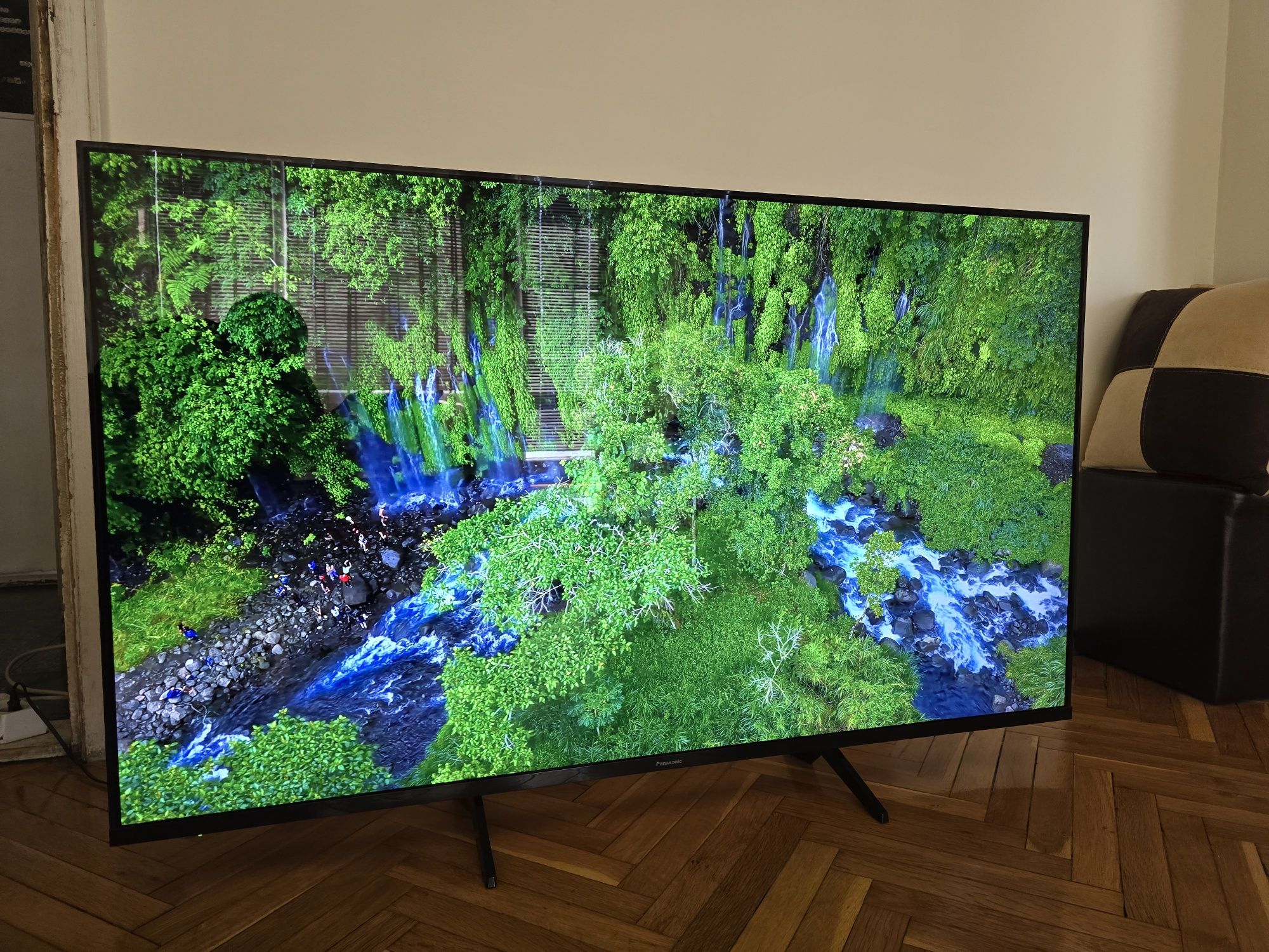 Продавам Panasonic 58 GX700E
