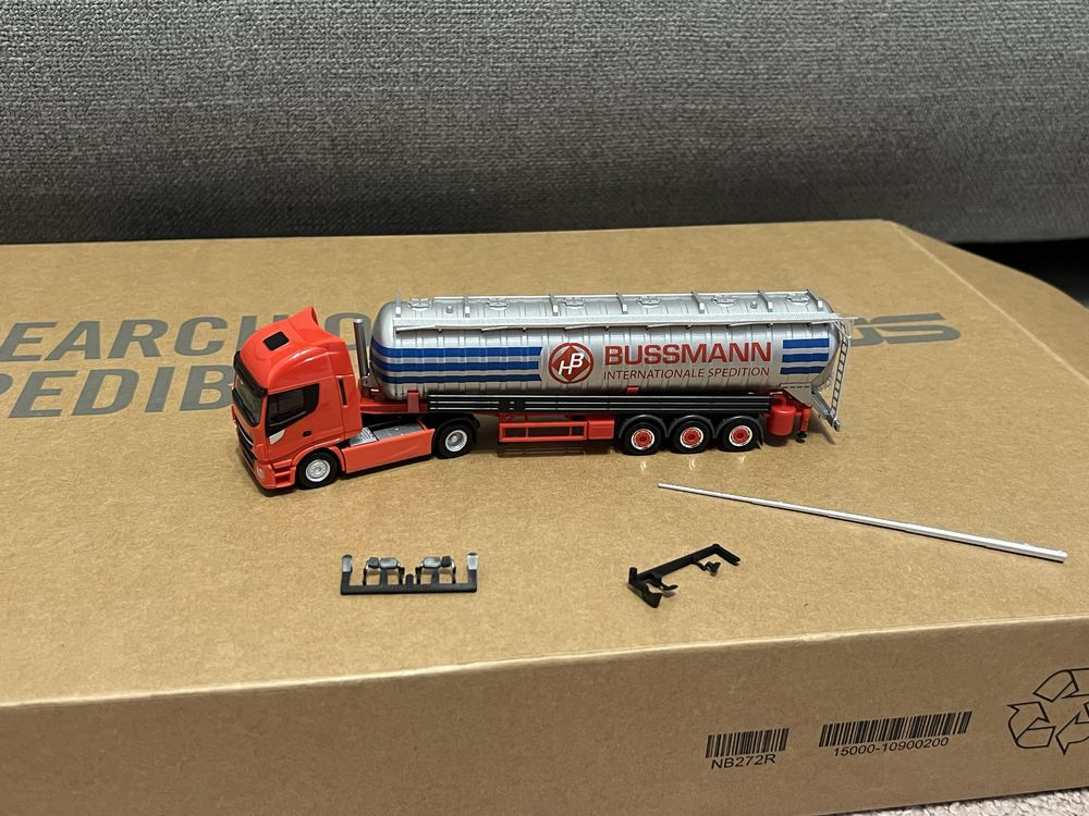 Herpa camion iveco  scara 1:87