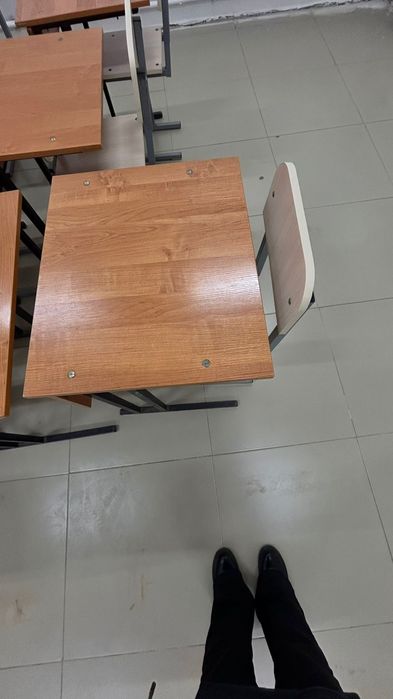 Парты и стулья б.у