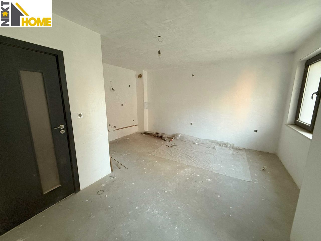 Продава се Двустаен апартамент в Асеновград - 56 кв.м за 1303 €/кв.м - Снимка #3