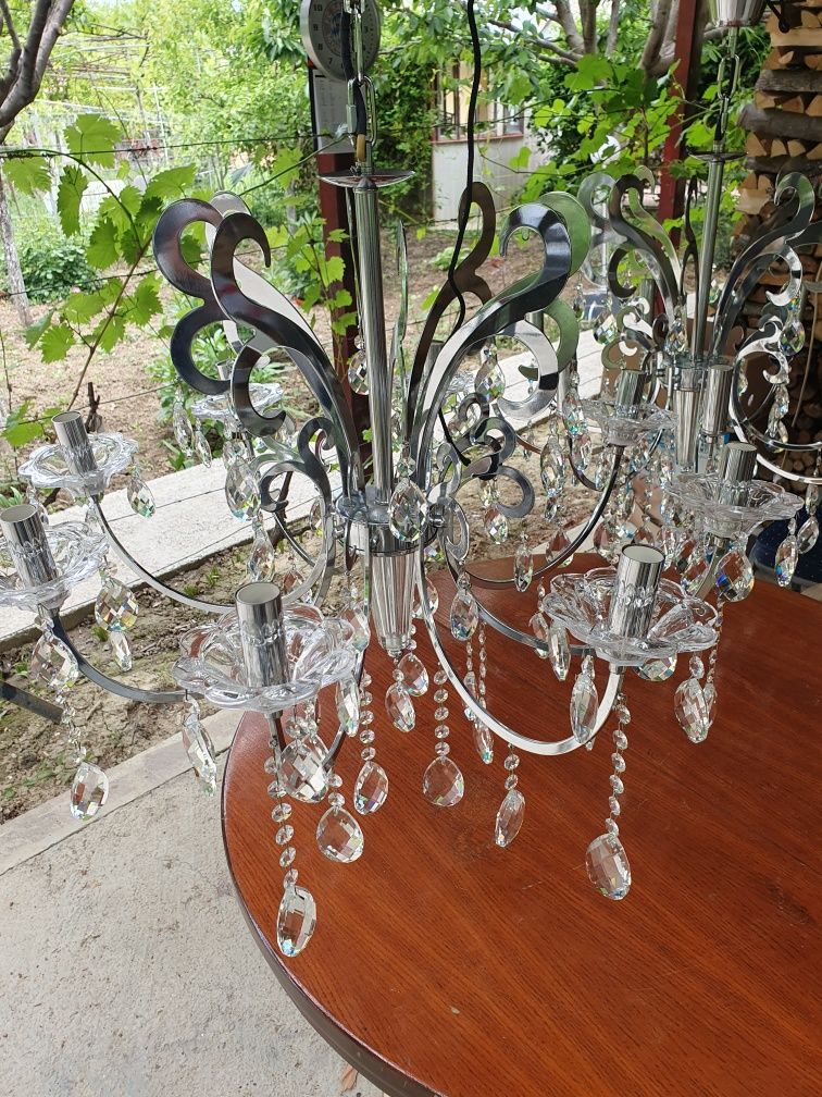 Vând candelabre  lustre