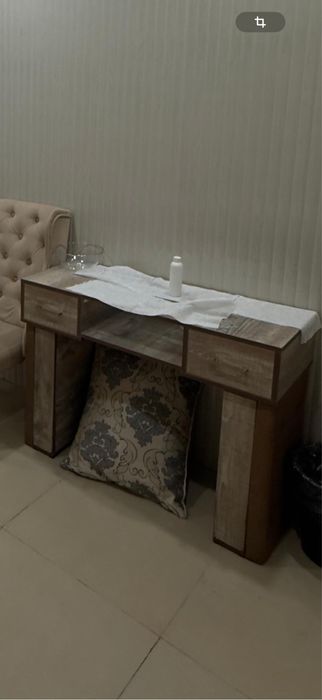 продам стол для маникюра